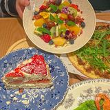 鲜花🌹咖啡☕️小蛋糕🍰K11超惬意西餐