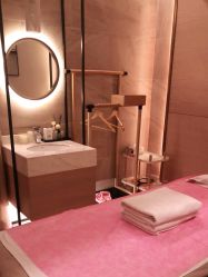 -苑苑vbeauty科技美容SPA
