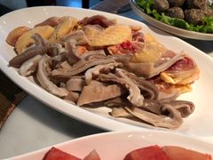 -尚尚仙·酸汤猪手·猪肚鸡火锅(华联万柳购物中心店)