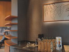 -星巴克(西安曲江银泰店)