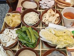 -赵美丽·重庆社区火锅·直营店(火车东站·中豪国际店)