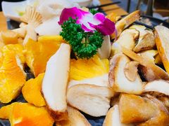 -一朵菌·野生菌探索家火锅(南亚店)