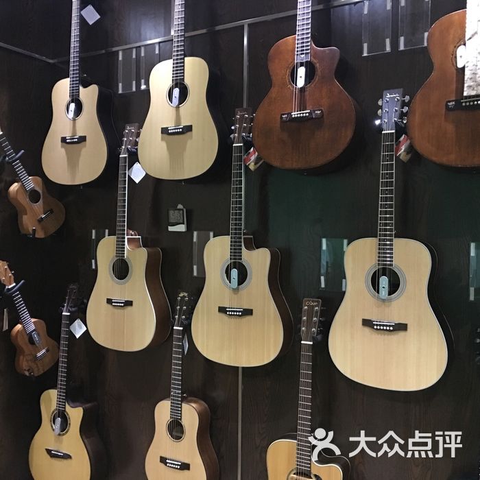 小确幸吉他艺术培训