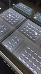 -威德钻石-克拉钻大本营(南京东路店)