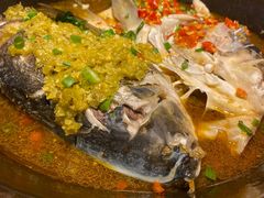 -阿瓦山寨·湘菜现炒·剁椒鱼头王(咸阳总店)