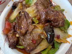 -歹歹的加个面过油肉拌面