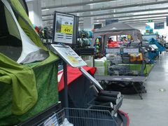 -迪卡侬(西华店)