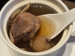 -大中华希尔顿酒店-念自助餐·嗨啤·小龙虾