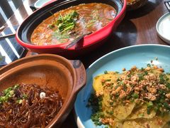 -有红鸡毛店·川菜(建设路店)