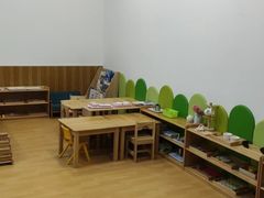 -婴智贝佳蒙特梭利早教托育中心(杨浦店)