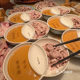 一口沦陷！这家店涮肉香到跺jio！