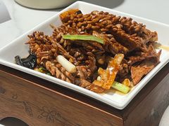 -梅飞酒家(名辉豪庭店)