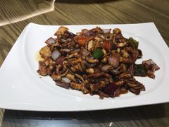 -宝燕海货工场(长江国际店)