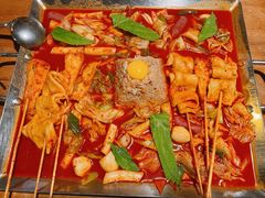 牛肉火山炒年糕-包装马车·韩国料理·포장마차