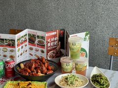 -肥肥虾庄·金牌油焖大虾(杨园滨江时代walk店)