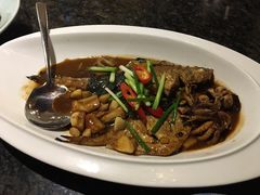 红烧杂鱼-菲乐餐厅(三十年经营·湖滨路店)