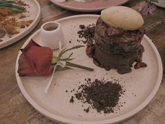 -FLOVIE FLORIST CAFE