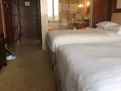 客房及卫生间-上海雅居乐万豪侯爵酒店