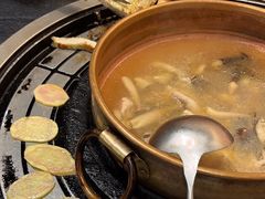 -阿山卓·野生菌火锅·纳西火塘烤肉