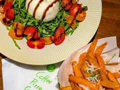 -JINNS锦时 steak&pizza(浸信会礼拜堂旧址店)
