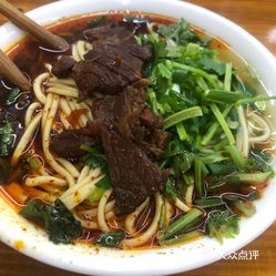 星空体育：从一碗面到一座城