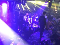 -V AMUSING CLUB·酒吧(银河中心店)