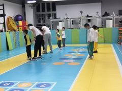 -逗你运动体能训练中心(冠城店)