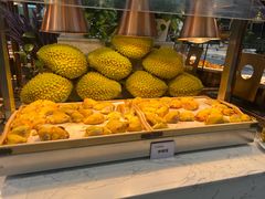 -川骄海鲜自助(王府井奥莱UP TOWN店原世界之花店)