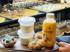-云顶旋转自助景观餐厅