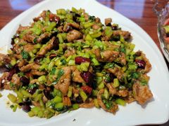 怪味牛柳-恩宏德餐馆(平山道店)