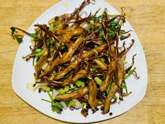 -超越海鲜屋(飞龙物业店)