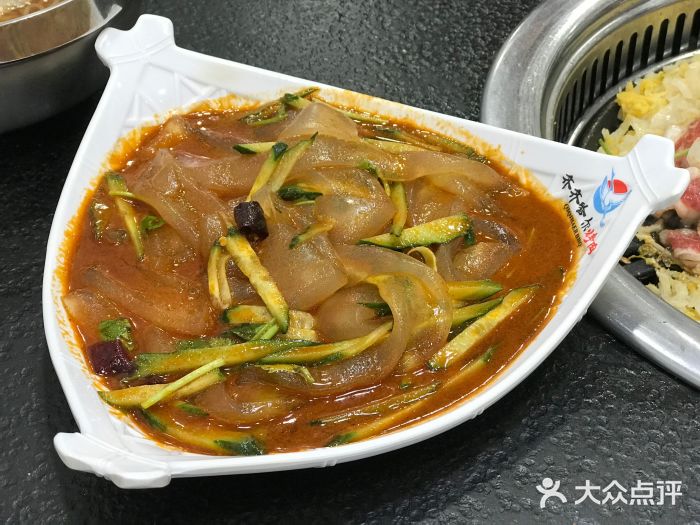杨记齐齐哈尔烤肉(总店)东北大拉皮图片