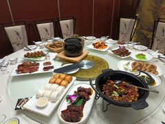 -牛头鱼庄·地道广西菜(鲁班店)