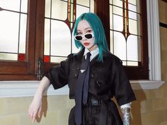 -Nathalie Djurberg与Hans Berg“牛皮纸包裹的月亮”-Prada荣宅当季展览