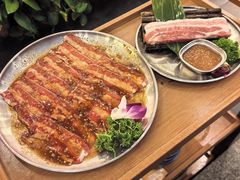 -明洞阿姨·韩式酱蟹烤肉·创意料理(三元桥店)