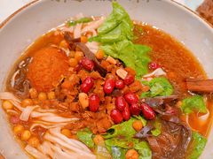 -百春原湖南牛肉粉(百联世纪店)