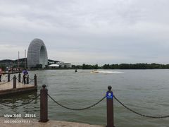 -湖州太湖旅游度假区-月亮广场