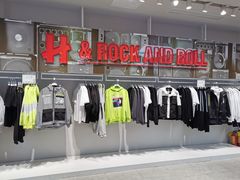 -美特斯邦威(新天地购物中心店)