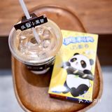 当奥利奥巧脆卷与咖啡卷在一起