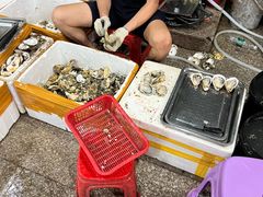 -蚝哥花姐湛江烤生蚝(美丽湾市场店)