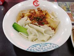 油泼面-东关吉祥西安腊汁肉夹馍(健德门店)