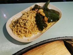 -鱼窝棚柴火铁锅炖(富山屯店)