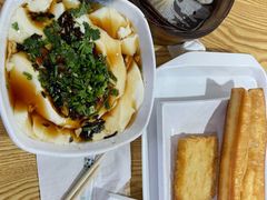 -门庭若市豆浆油条(恒生广场店)