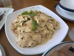 -鹤乡东北菜(崮山路店)