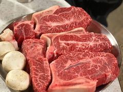 -江南猪肉商会无限续吃(弘大店)