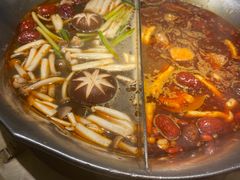 -湊湊火锅·茶憩(打浦桥日月光店)