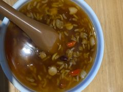 -小六汤包·老字号·中华名小吃(兴庆路店)