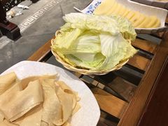 -亿诣蝎府炸酱面羊蝎子火锅(酷车小镇店)