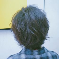 -变画·发型STUDIO