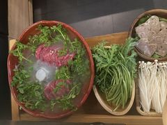 -左庭右院鲜牛肉火锅(浦江欢乐颂店)